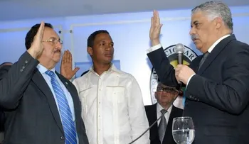 Un diputado y  un alcalde de Hato Mayor retornan al PRD