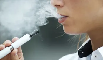 Cómo es el nuevo negocio de las tabacaleras que ahora promueven "un futuro libre de humo"