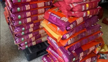 DIGEGA decomisa 650 kg de alimento para mascotas vencido en el DN