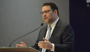 Aduanas realiza actividad sobre comercio electrónico con más de 200 Mipymes