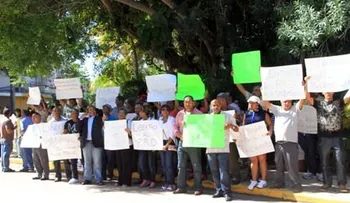 Dirigentes sector mayoritario PRD solicitan certificación de préstamo cedido a Miguel Vargas