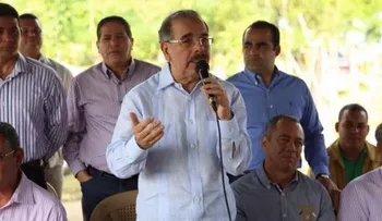 Danilo aprueba préstamos a productores de Hato Mayor  