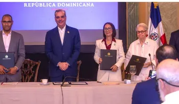 Presidente Abinader lidera convenio entre museos de historia natural