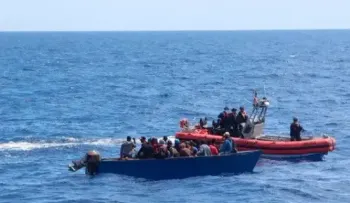 Interceptan un bote con 58 dominicanos y 7 haitianos en aguas de Puerto Rico