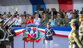 Presidente Abinader encabeza desfile militar por el 179 aniversario de la Independencia Nacional