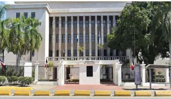 Comisión Rectora destaca evaluación de desempeño docente