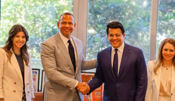 Turismo y Alex Rodríguez anuncian inversión de mil millones de dólares en Playa Grande