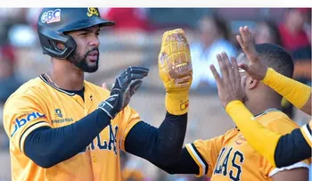 Águilas vencen 9-5 al Licey; reciben a las Estrellas en el Estadio Cibao