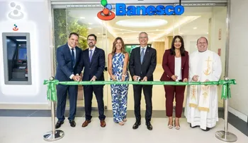Banesco inaugura sucursal en Ágora Santiago Center como parte de su plan estratégico