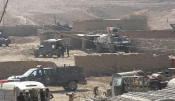Encuentran fosa común con más de 100 cuerpos cerca de Mosul