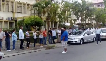 Reportan buena asistencia en colegios electorales en Santiago
