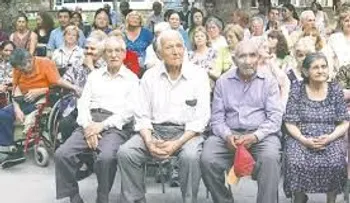 Danilo Medina  anuncia programa para pensionar 10 mil personas con discapacidad severa y envejecientes 