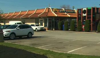 "Por la boca muere el pez": Unos pollos y unas papas de McDonald s condujeron hasta el asesino de Facebook