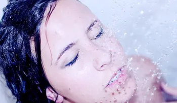 Baño de agua caliente quema tantas calorías como correr
