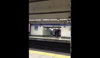 Lanzan a un joven a las vías del metro de Madrid durante una brutal pelea