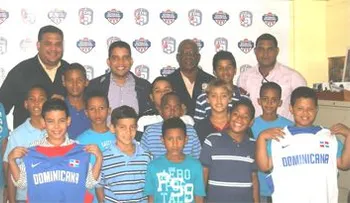 Presentan selección nacional minibasket iría torneo en Argentina