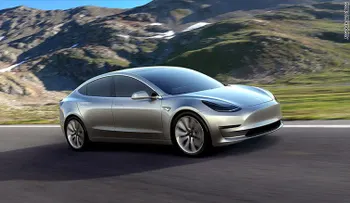 Ya llegan los primeros autos eléctricos Model 3 de Tesla