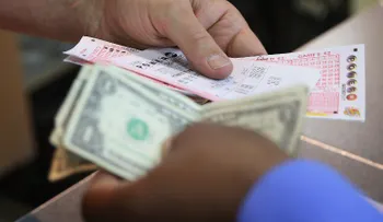 El premio mayor de la lotería Powerball llega a 500 millones de dólares