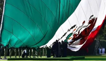 Cinco curiosidades sobre la bandera de México en su día nacional