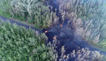  Miles huyen en Hawái tras sismo que desencadenó nuevas erupciones de volcán 