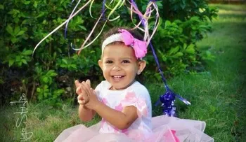 Niña de un año muere y mujer resulta gravemente herida al chocar passola y carro