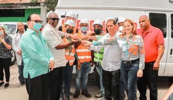 Gobierno entrega una ambulancia con equipos de alta tecnología al Ingenio Porvenir