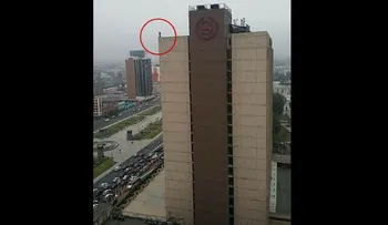 Revelan por Facebook verdad tras suicidio de joven que se lanzó del Sheraton