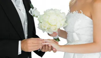 Matrimonio entre hombre feo y mujer atractiva son más felices, según estudio