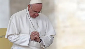 El papa Francisco pide perdón "por los escándalos recientes" en Roma y el Vaticano