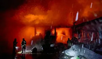 Suben a 14 los fallecidos por ataque ruso a centro comercial en Krivói Rog