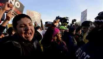 Apresan a decenas en acto de campaña de Trump en Missouri
