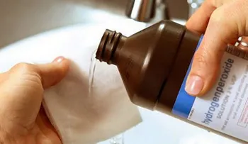 5 útiles usos agua oxigenada para utilizar en casa