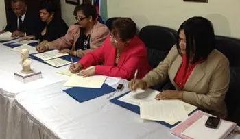 Nuria dice directora Comunidad Digna usa cargo para enriquecimiento ilícito