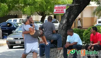 Galería de imagenes: Busca muertos y azaras vivos azotan el hospital Darío Contreras