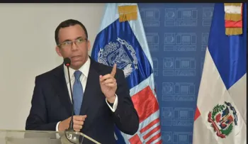Ministro Andrés Navarro dispone rápida evaluación de centros educativos ante ocurrencia de sismo 
