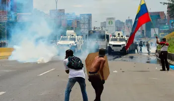 La UE pide investigar los incidentes de violencia en Venezuela