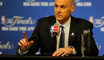 Dallas extienden el contrato de Rick Carlisle