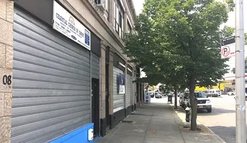 Hispana robada y agredida cuando salía de iglesia en Queens