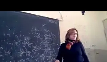 La profesora más burra del mundo (VIDEO)