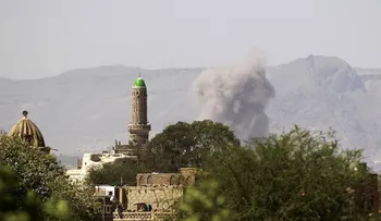 Dos pilotos de los Emiratos Árabes mueren en accidente de avión en Yemen
