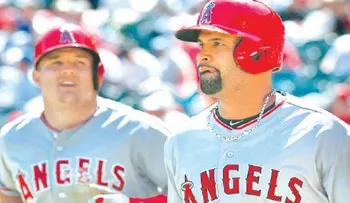 Nelson Cruz pega dos jonrones y decide la victoria de los Marineros