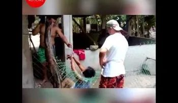 "El Mundo se está acabando": Hijos amordazan a su madre para que les firme herencia