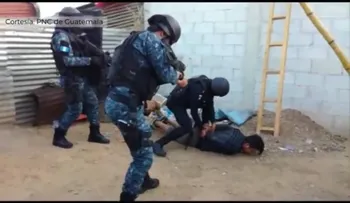 Controversia en Guatemala por video de la captura de un presunto criminal