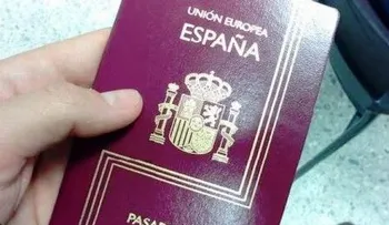 España desarticula banda vendía pasaportes falsos