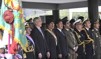 Polémica por himno del Ejército de Bolivia a Evo Morales