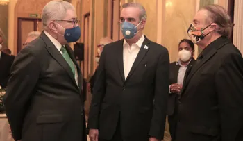Presidente Abinader ofrece cena en honor al destacado periodista y catedrático español Ignacio Ramonet