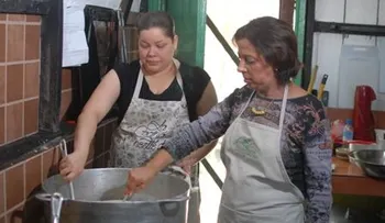 Esperanza Lithgow y La Chefa Gómez participan en el primer Master Class Gastronómico