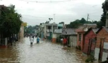 Unas 208 viviendas afectadas por las lluvias; 1,040 desplazados y 12 provincias en alerta
