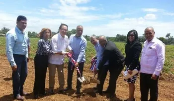 Embajador de Taiwán inicia construcción nave de productos de bambú en Bonao