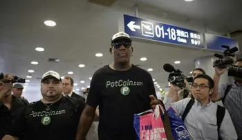 Dennis Rodman llega a Singapur y asegura que espera que la cumbre entre Trump y Kim sea "un éxito"